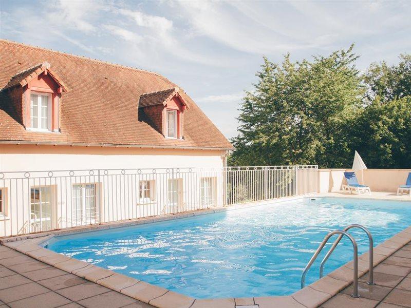 Terres De France - Appart'Hotel La Roche-Posay Bagian luar foto